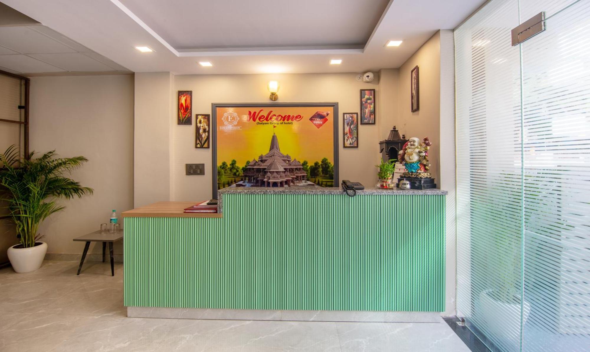 Treebo Elite Corporate, Sector 62 Hotell Noida Exteriör bild